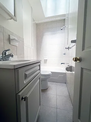 Rented by Bohemia Realty Group | media 6