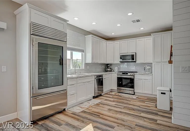 10509 India Hawthorn Ave — Photo 3