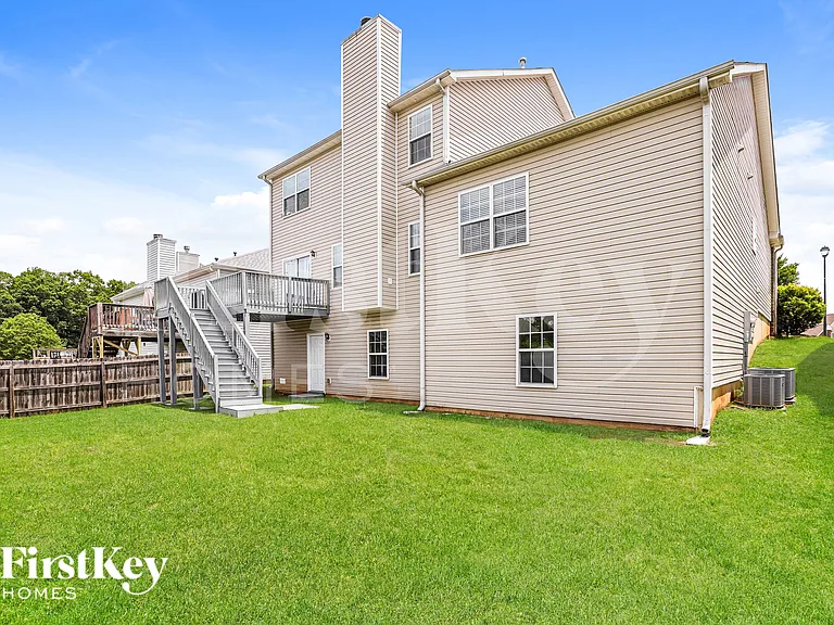 2046 Dartmoth Way — Photo 18