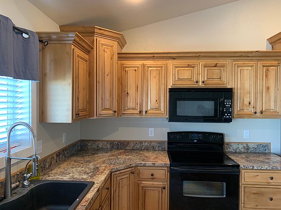 3rd image of 1476 Taia Pl