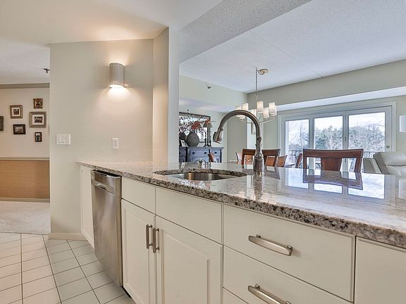 5th image of 12 Mountain Laurels Drive #202