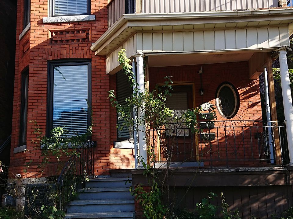 1st image of 117 Wellington St S