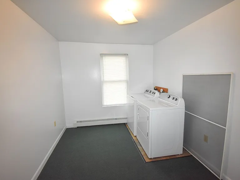 432 W Church St — Photo 22