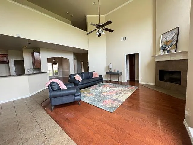 540 Highridge Dr — Photo 5