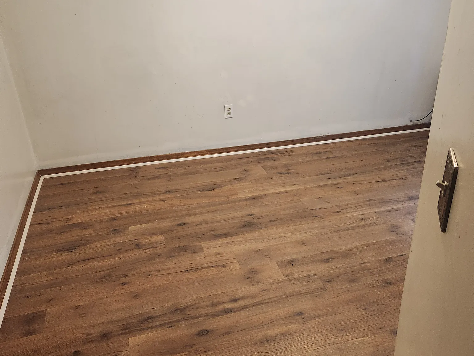 3 bed, 1200 sqft, $1,550 — Photo 3