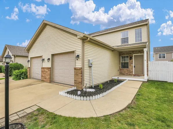 3715 Boulder Ridge Dr, Champaign, IL 61822