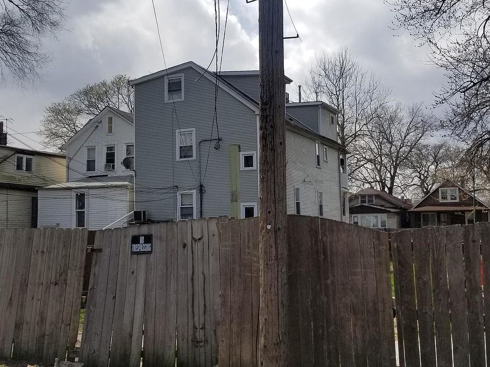2nd image of 8149 S Burnham Ave