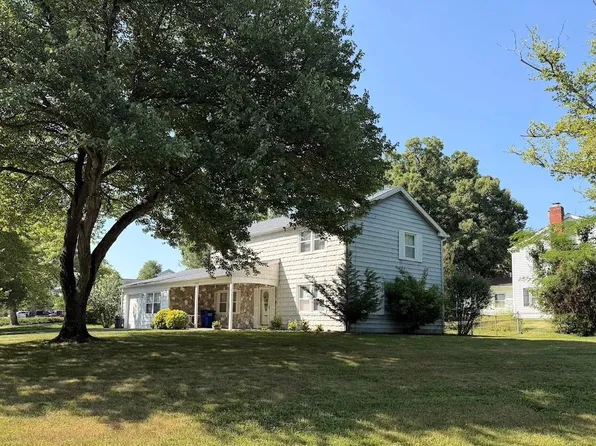 4520 Oaklyn Ln, Bowie, MD 20715