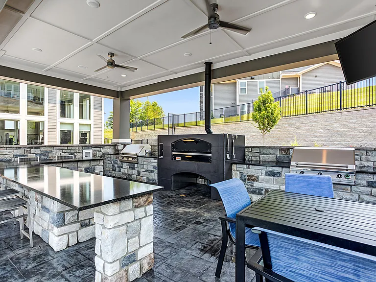 Icon Apartment Homes at Hardin Valley — Photo 12