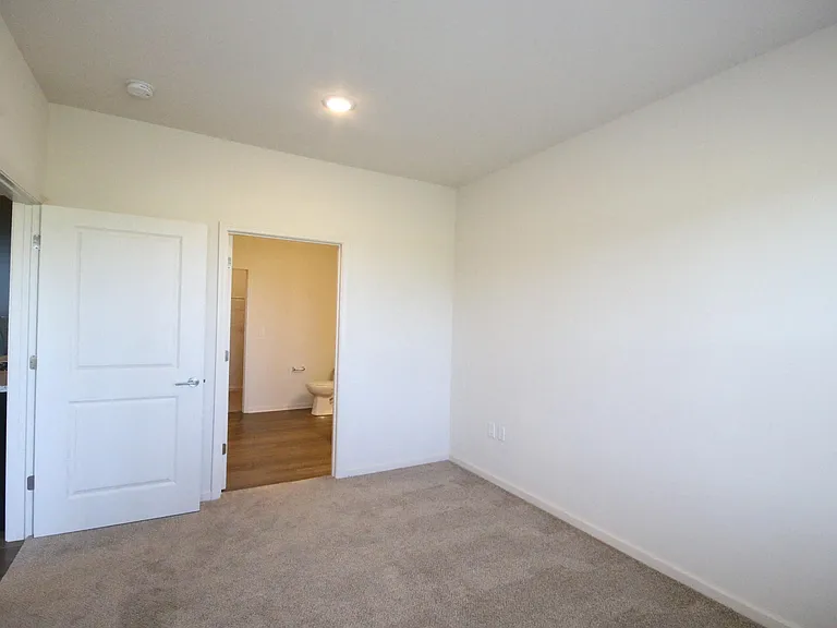7135 Napier Dr — Photo 21