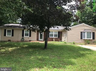 402 Linden Ln, La Plata, MD 20646