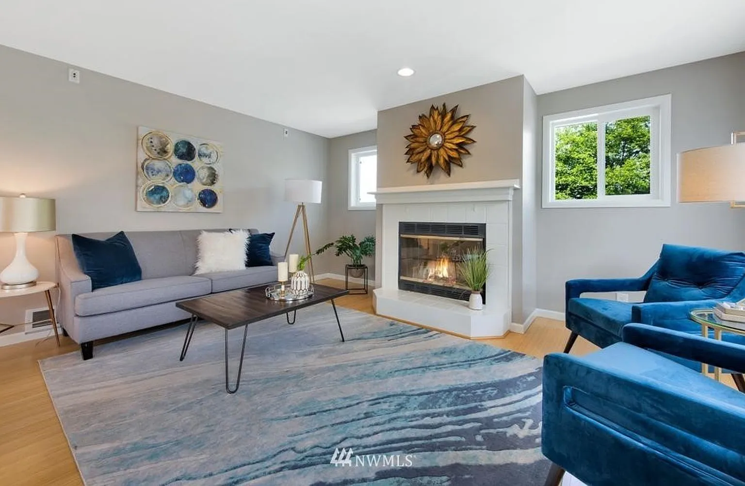 Spacious 2 Bedroom Condo in Queen Anne available NOW for $3550! — Photo 3