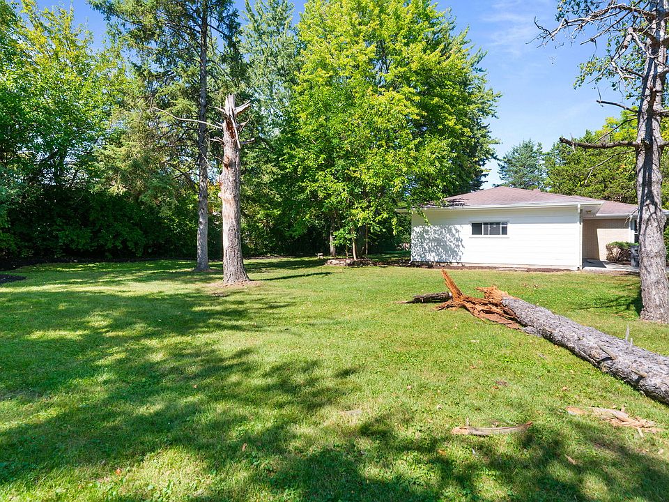 2nd image of 88 N Airlite St