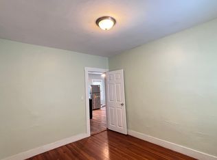 45 Oliver St #2, Bristol, RI 02809