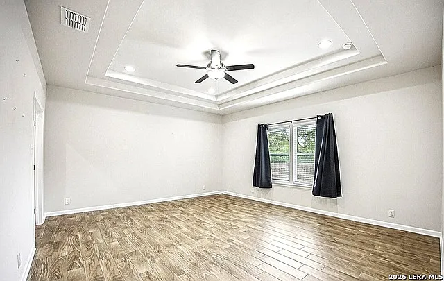 3 bed, 2.0 bath, 1461 sqft, $1,925 — Photo 4