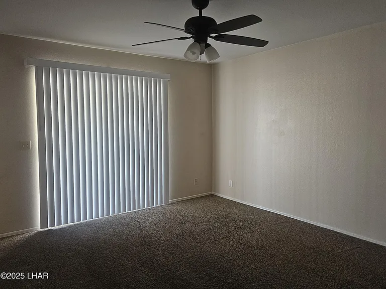 3633 Desert Garden Dr — Photo 12