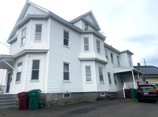 73-75 Moore St, Lowell, MA 01852