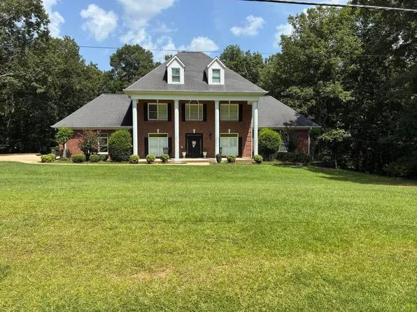 2505 Oakridge Dr, Jasper, AL 35504