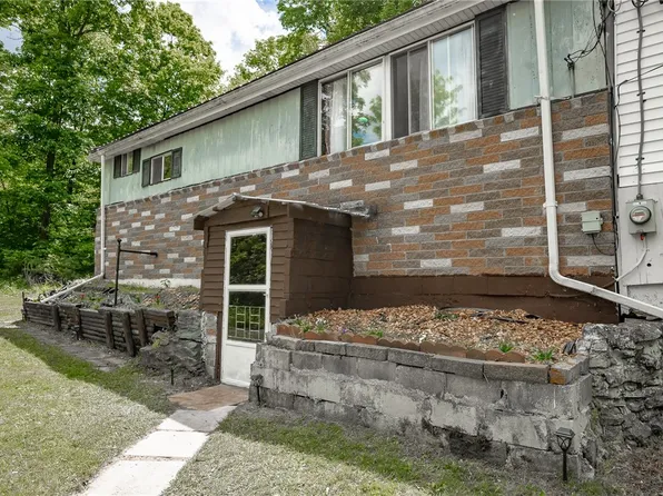 49 Durand Rd, Saltsburg, PA 15681