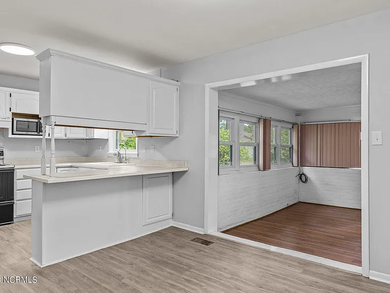 4303 Country Club Rd — Photo 11