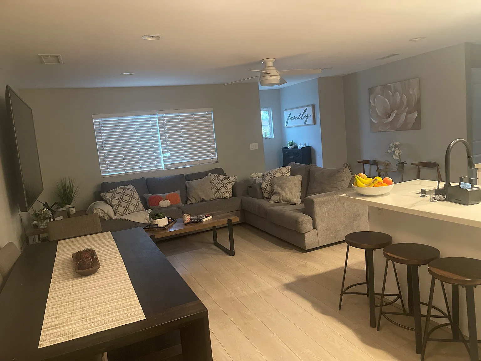 1 bed, 2686 sqft, $1,100 — Photo 4