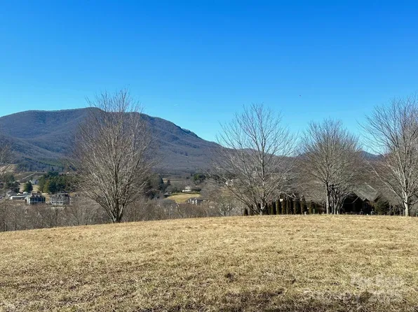 River Knoll Dr, Jefferson, NC 28640