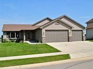 4838 Scenic View Dr SW, Rochester, MN 55902