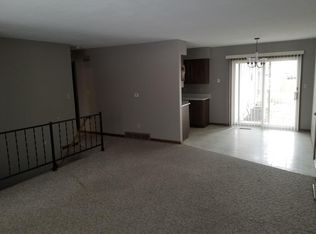 3705 Joan Dr, Waterloo, IA 50702