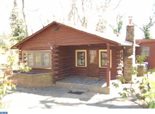 12 Lake Dr, Mount Laurel, NJ 08054
