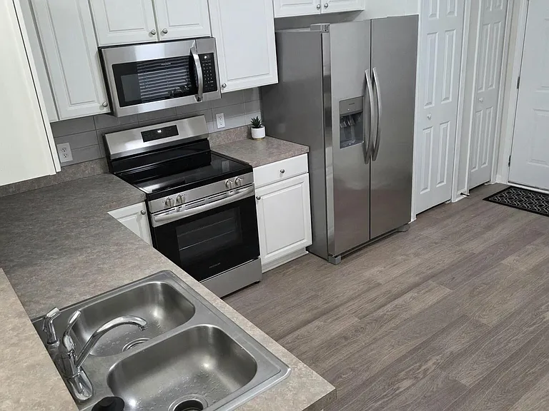 415 Southern Branch Ln — Photo 5