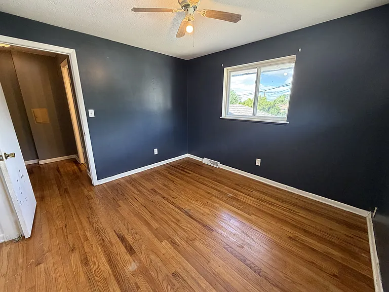 9406 Independence Blvd — Photo 11