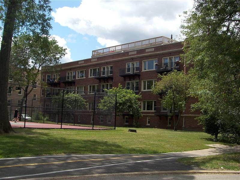 1st image of 1125 W Farwell Ave APT D1