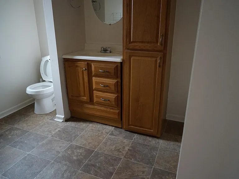 723 N Main St #64 — Photo 8
