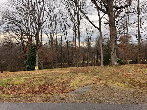 4355 Oakhaven Dr, Danville, VA 24541