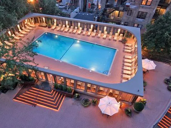 1960 N Lincoln Park W, Chicago, IL