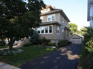 11 Oak St, Ridgefield Park, NJ 07660