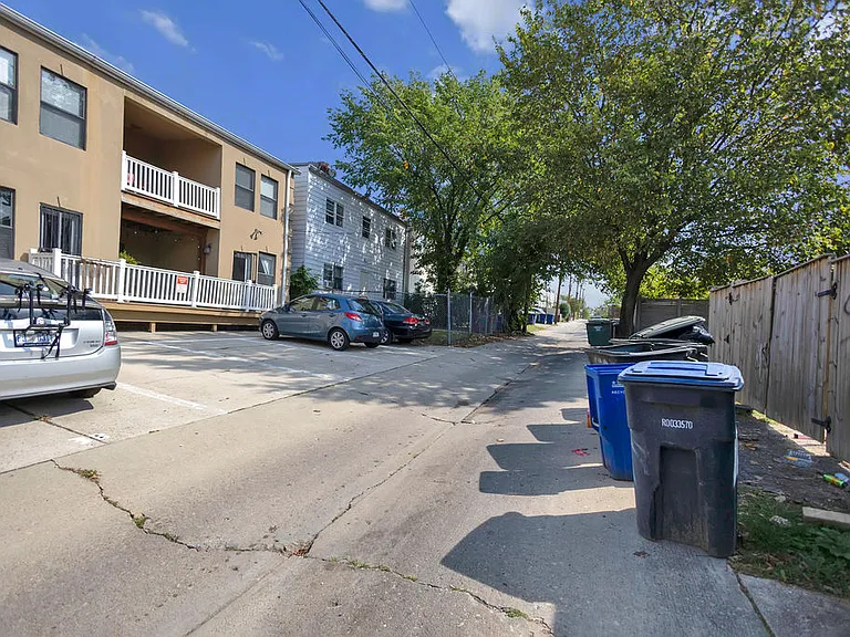 1301 Adams St NE #C — Photo 24