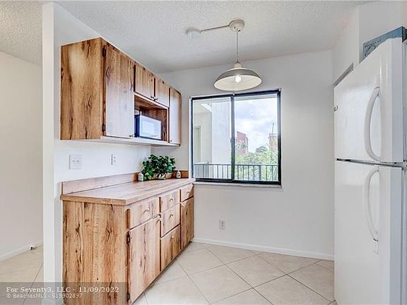 5th image of 2205 S Cypress Bend Dr APT 508