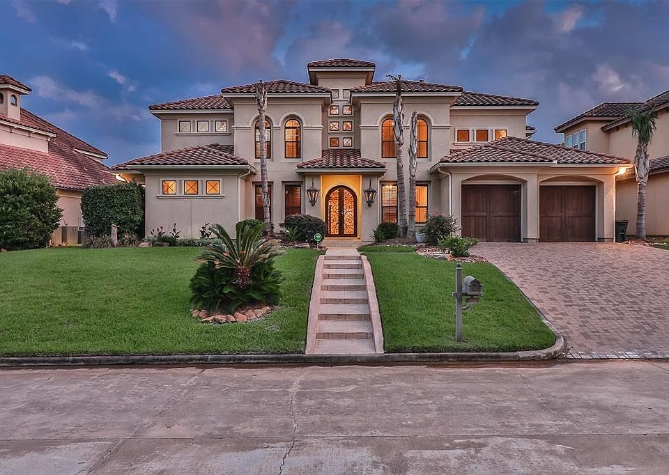 1st image of 14665 Whistling Oak Dr