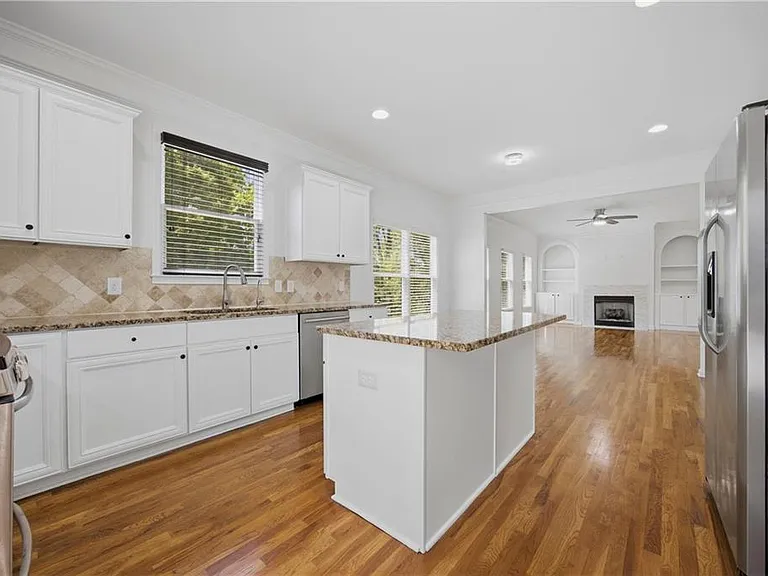 455 Park Place Ct — Photo 14