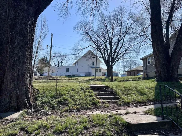 618 Locust St, Eudora, KS 66025