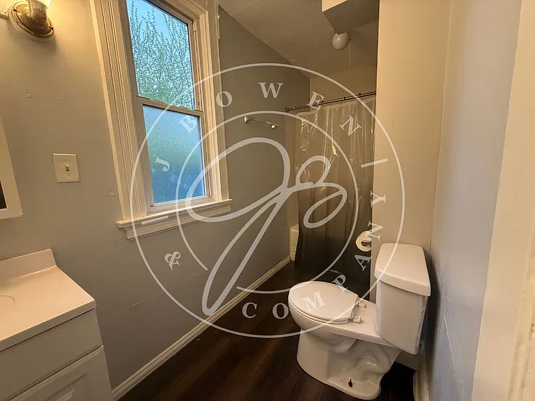 346 Parker Ave — Photo 3