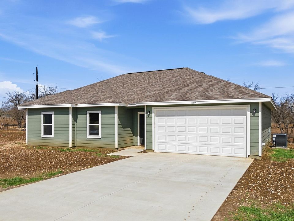 1st image of 604 Mustang Cir