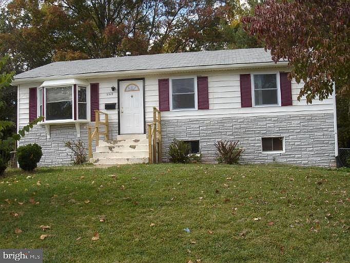 1st image of 9518 Lomond Dr
