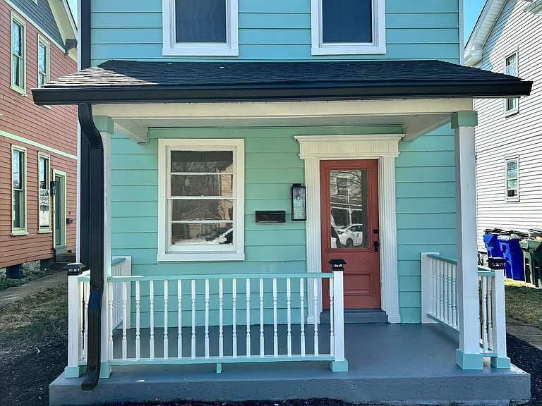 813 Campbell Ave #813 — Photo 1