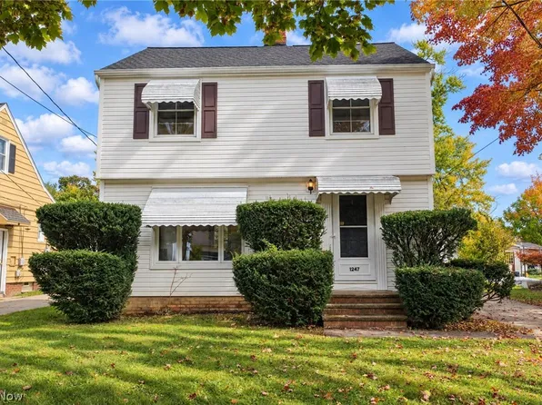 1247 Churchill Rd, Lyndhurst, OH 44124
