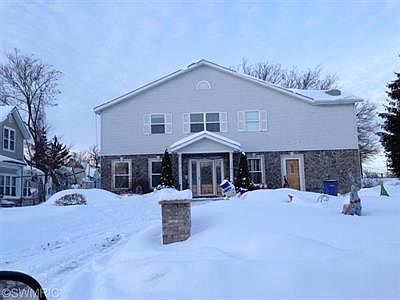 2nd image of 735 Worden St SE