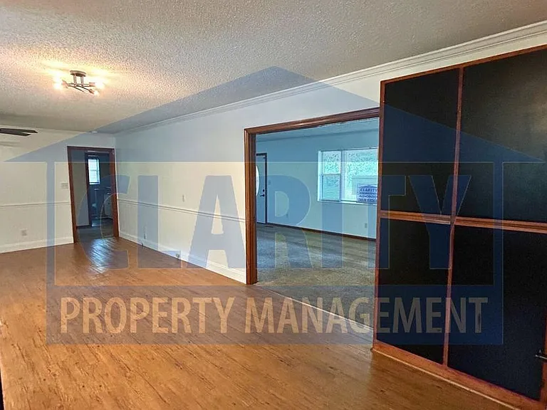 4035 Ocoee St N — Photo 10