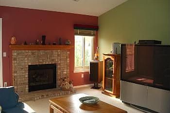 2nd image of 1668 Rose Ln #18