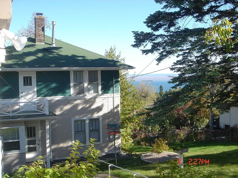 1425 Belmont Rd — Photo 2
